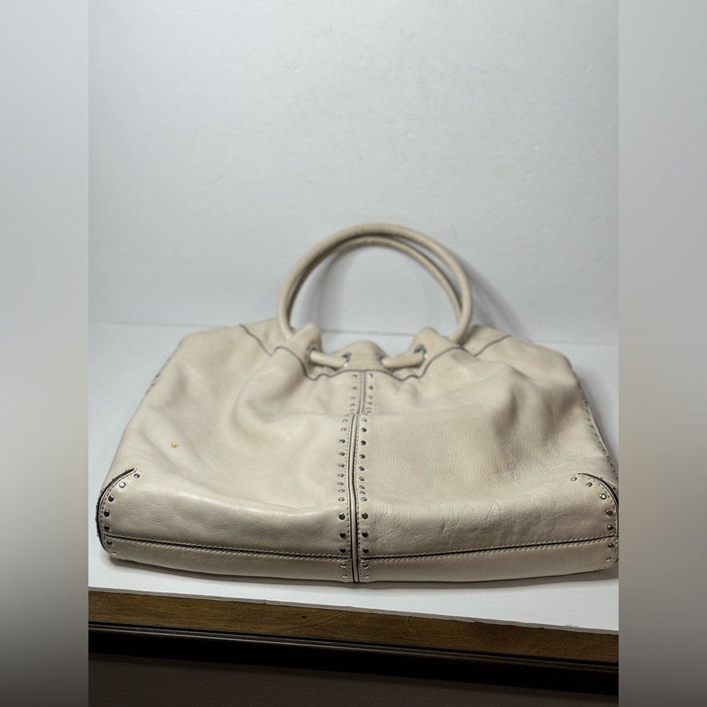Michael Kors Astor Large Vanilla Leather Tote Bag - Picture 10 of 15